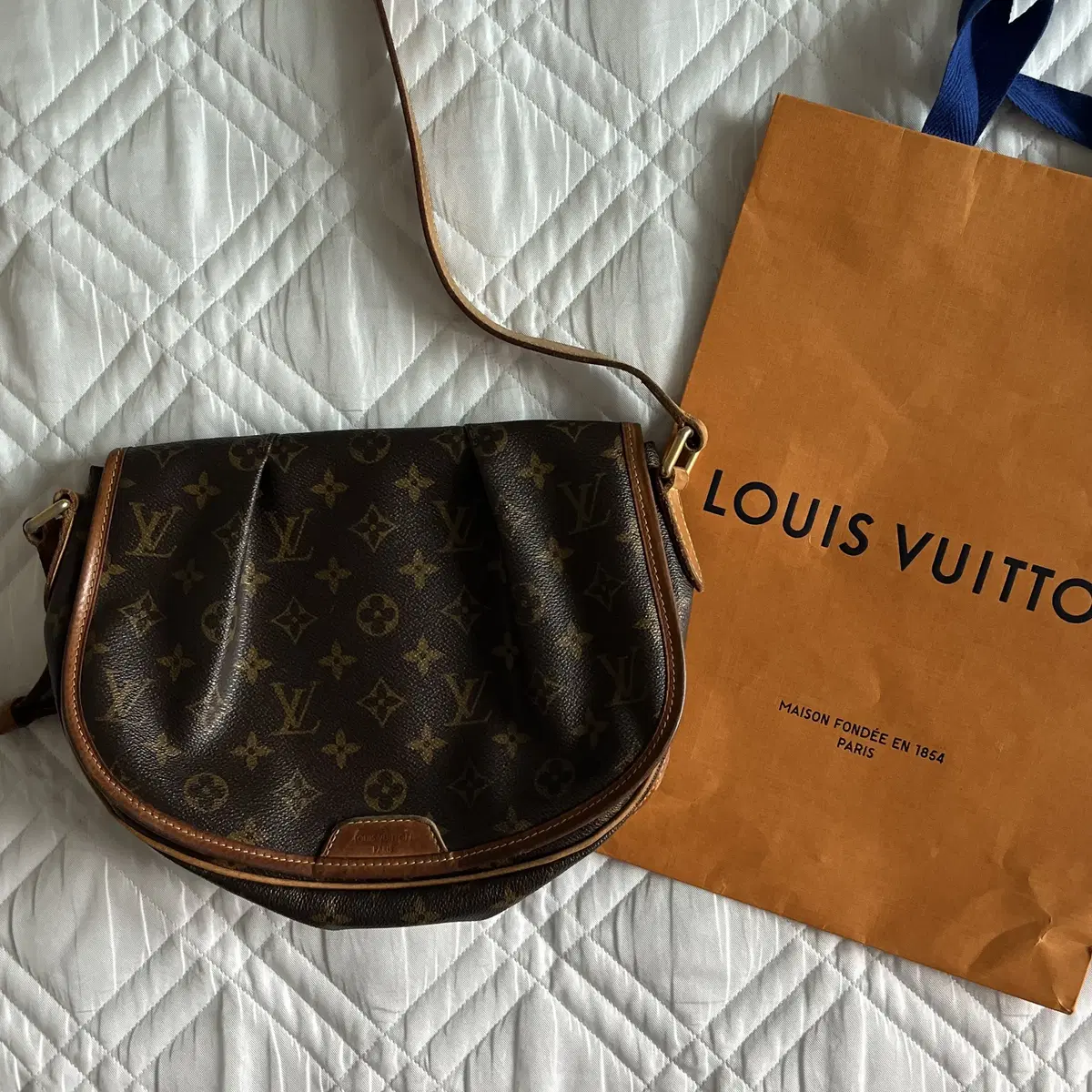 LOUIS VUITTON menilmontant cross Bag 정품